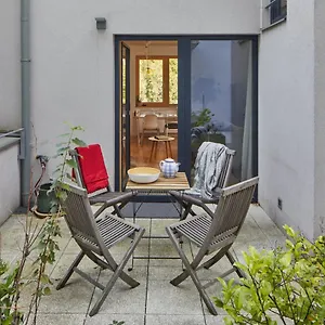 Days - W 2bdr - 3 Balconies - Garage - Next To Park Prag
